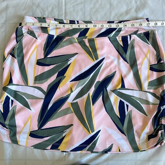 Lady Hagen Desert Getaway Retro Leaf Frosted Pink Skort Size Large - Picture 5 of 7